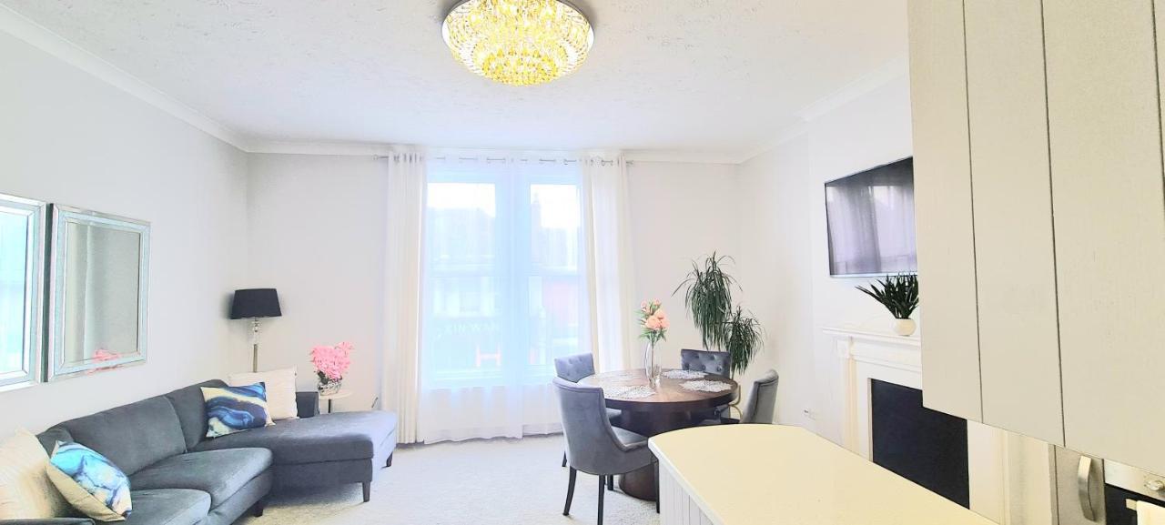 Spacious 3 Bed Flat Near The Sea With Parking Bournemouth Luaran gambar