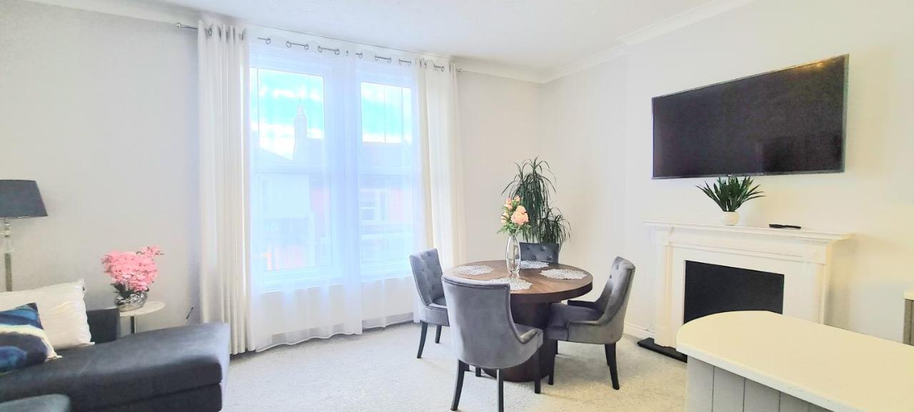 Spacious 3 Bed Flat Near The Sea With Parking Bournemouth Luaran gambar